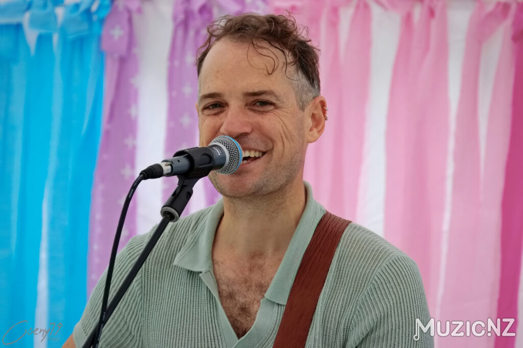 Simon Stanley (Cy Winstanly)