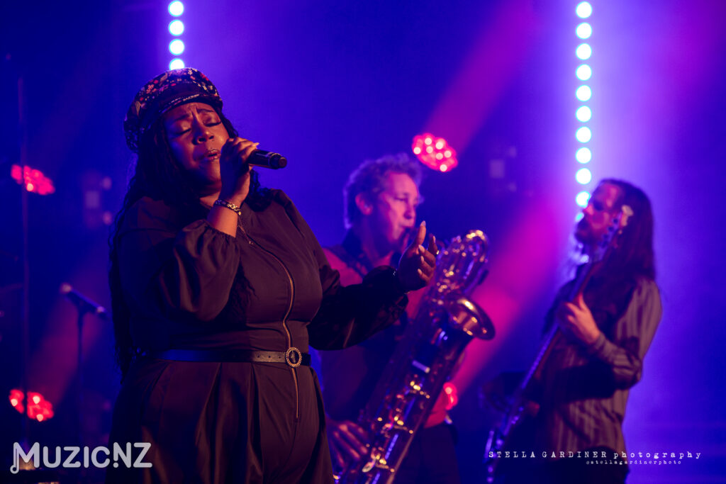 Supergroove with Rubi Du