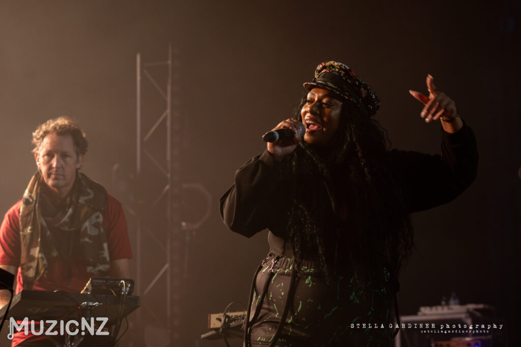 Supergroove with Rubi Du