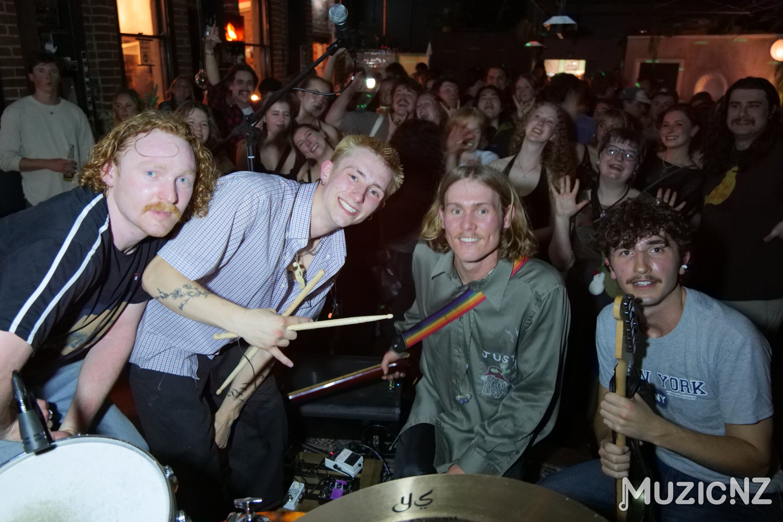 The beatniks at pearl diver dunedin 3.10.25 23