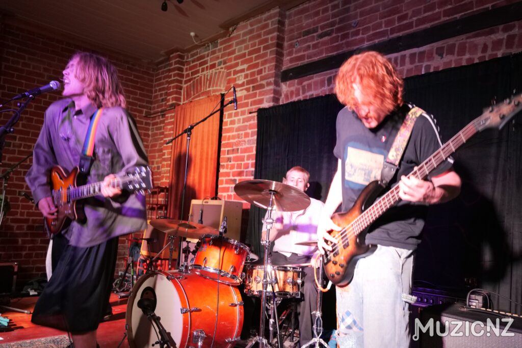 The beatniks at pearl diver dunedin 3.10.25 7