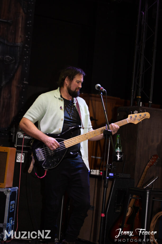 The mons whaler 7