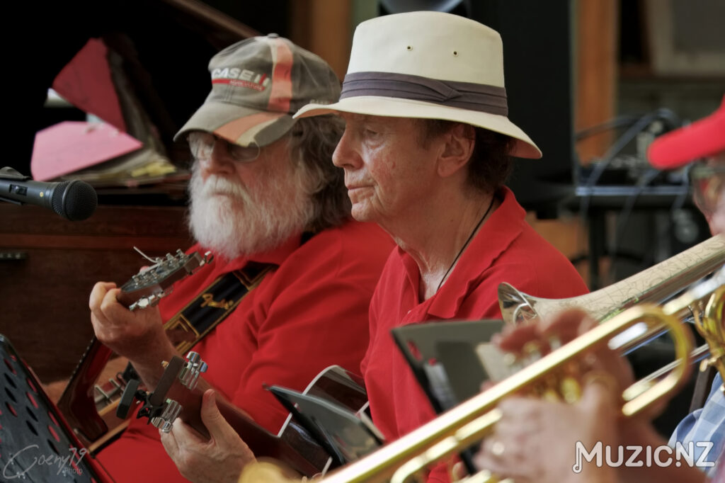 Red Arrows @ Classics at the cove