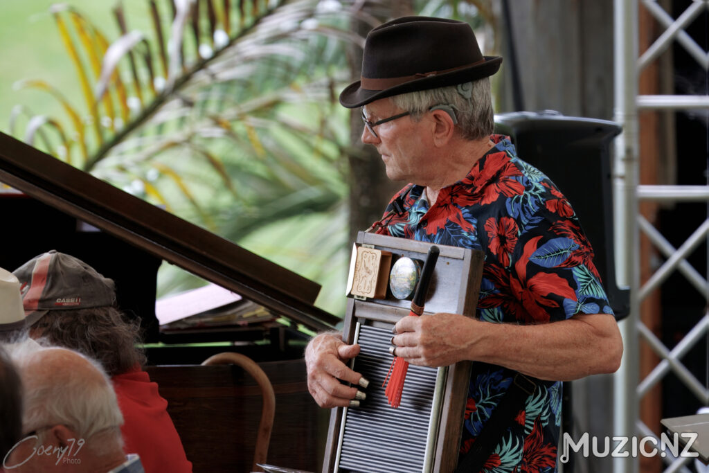 Red Arrows @ Classics at the cove