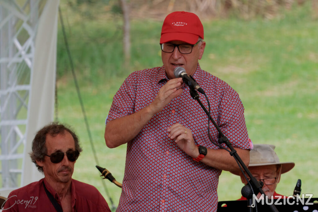 Red Arrows @ Classics at the cove