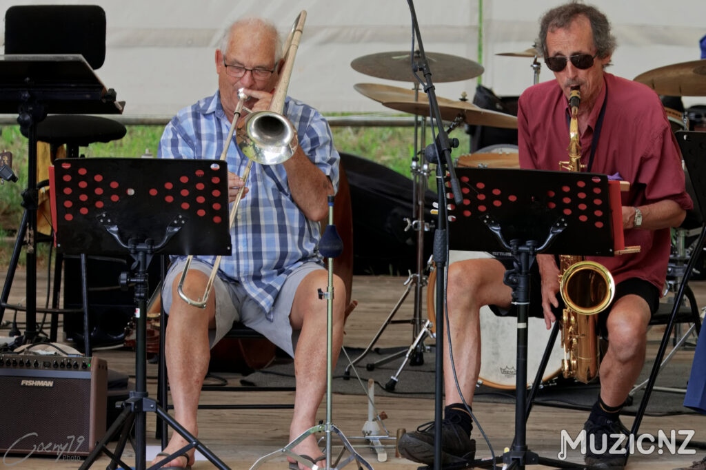 Red Arrows @ Classics at the cove