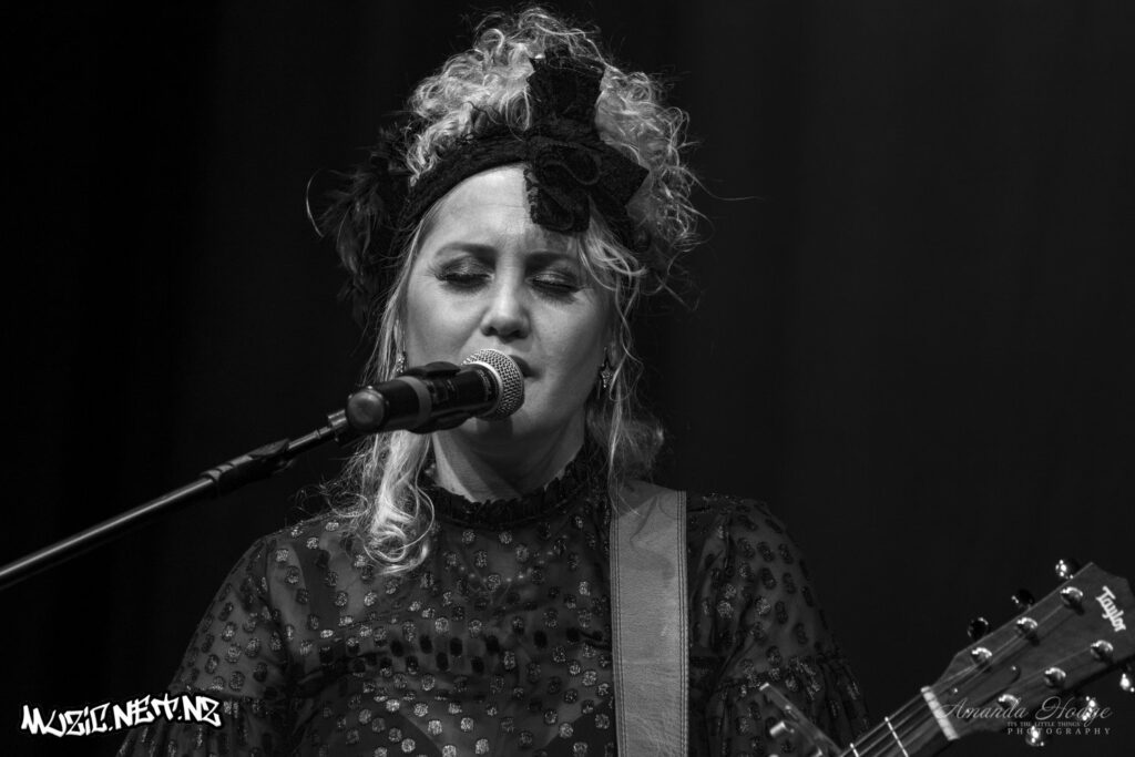 Ainslie Allen @ Globe Theatre, Palmerston North 15/01/2022