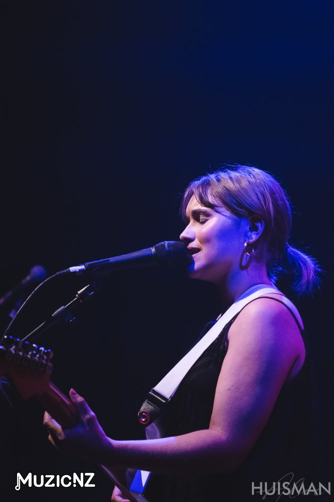 Amber Carly Williams @ Loons, Lyttelton 17/03/2023