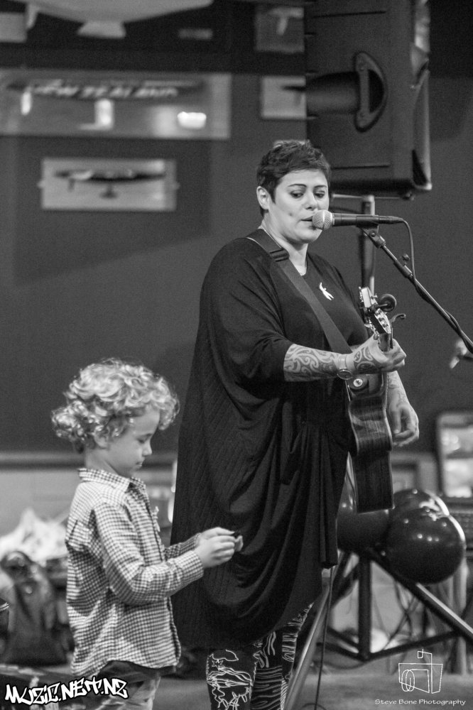 Anika Moa @ Royal New Zealand Yacht Squadron, Akld 25/11/2018