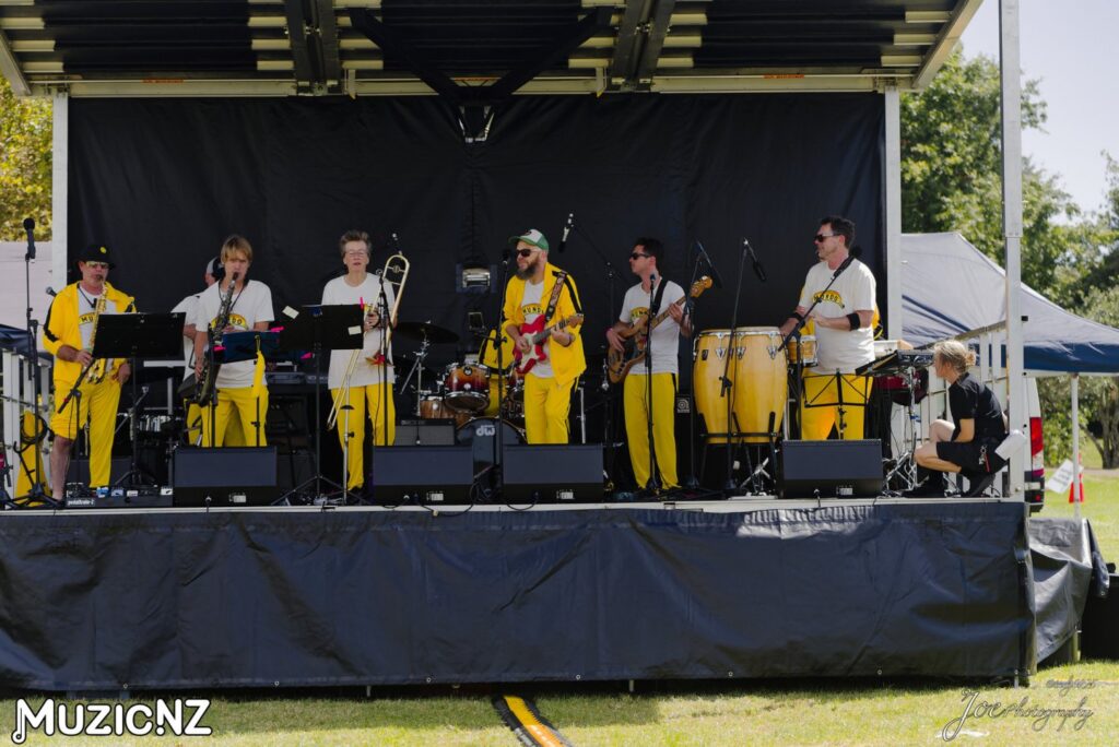 Banana Mundo @ Lloyd Elsmore Park, Auckland 10/03/2024