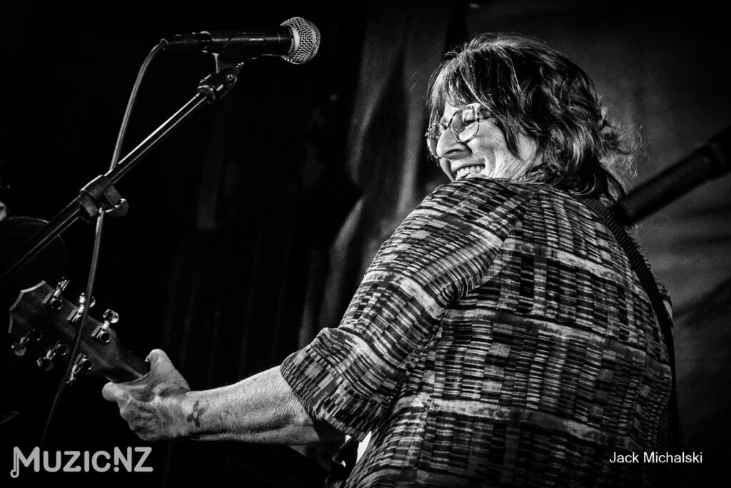 Lisa Lisx@Whanganui Musicians Club 25/07/26