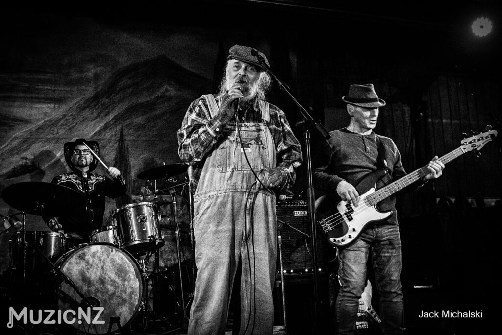 Dancing Dave & BB& the Bullets