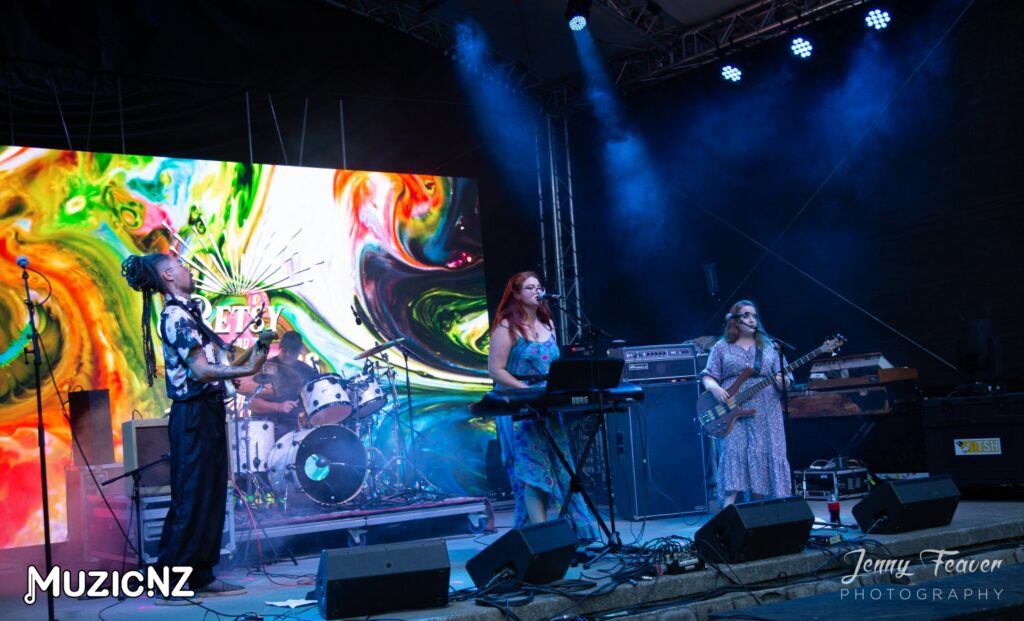 Betsy And The Reckless @ Festival Of Lights, New Plymouth 31/12/2022
