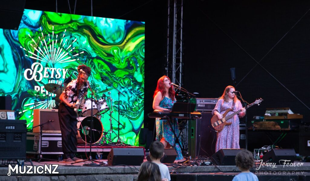 Betsy And The Reckless @ Festival Of Lights, New Plymouth 31/12/2022