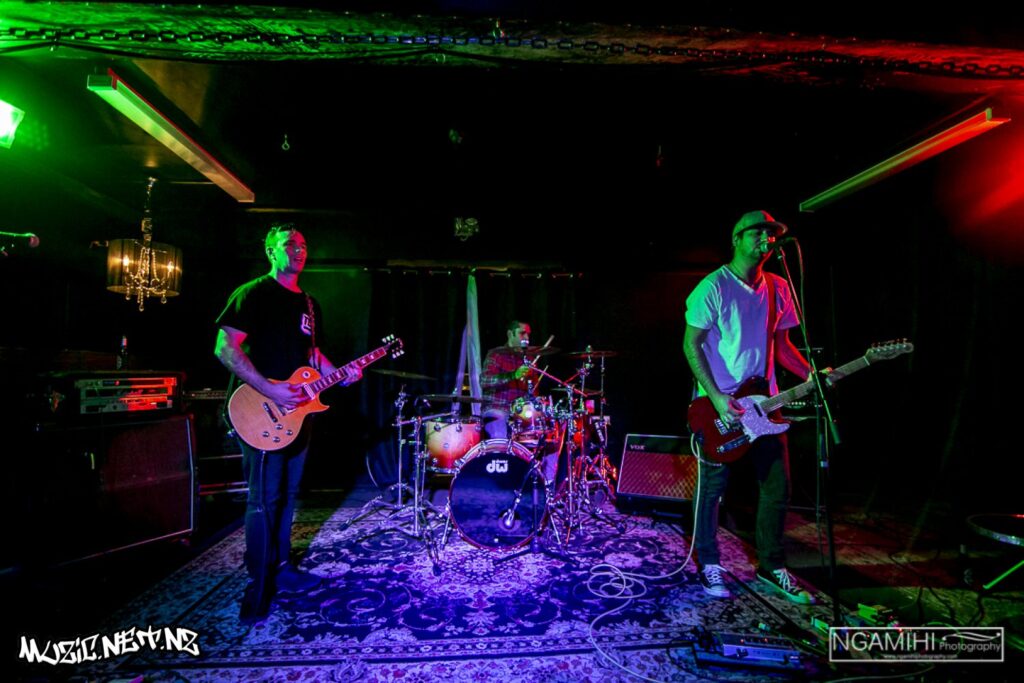 Bones Inc. @ Nivara Lounge, Hamilton 5/07/2019