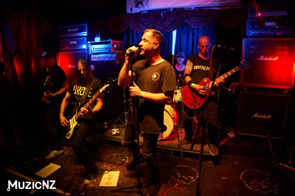 Broke @ Ding Dong Lounge, Auckland 17/12/2022