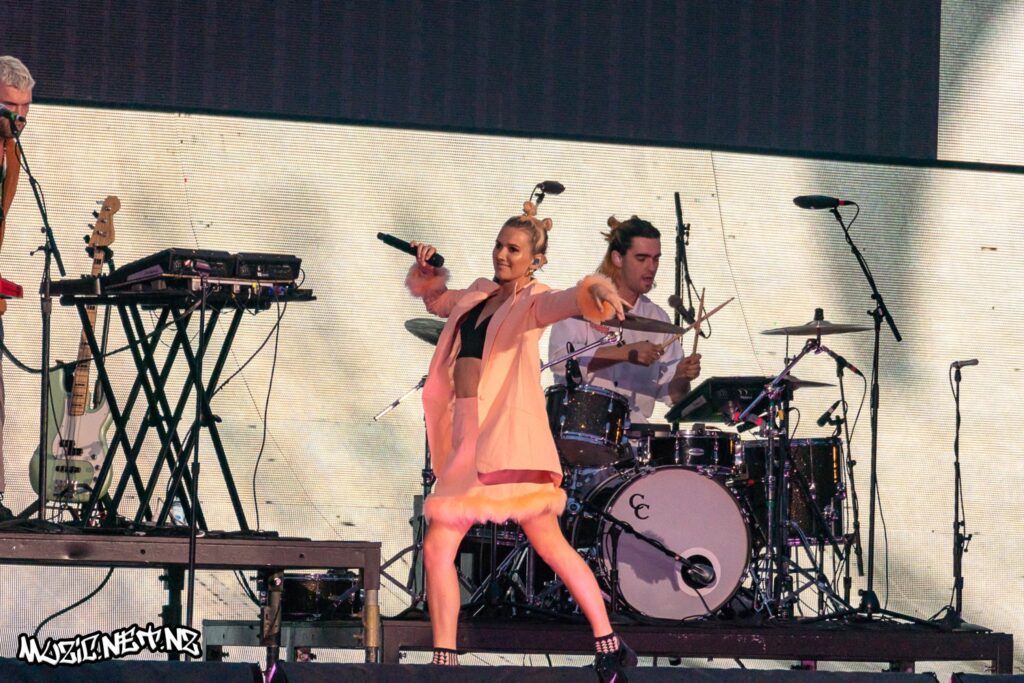 Broods @ Mt Smart Stadium, Auckland 09/11/2018
