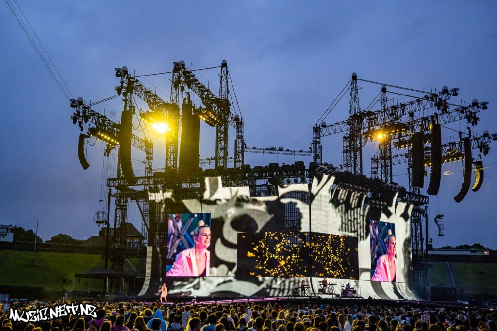 Broods @ Mt Smart Stadium, Auckland 09/11/2018