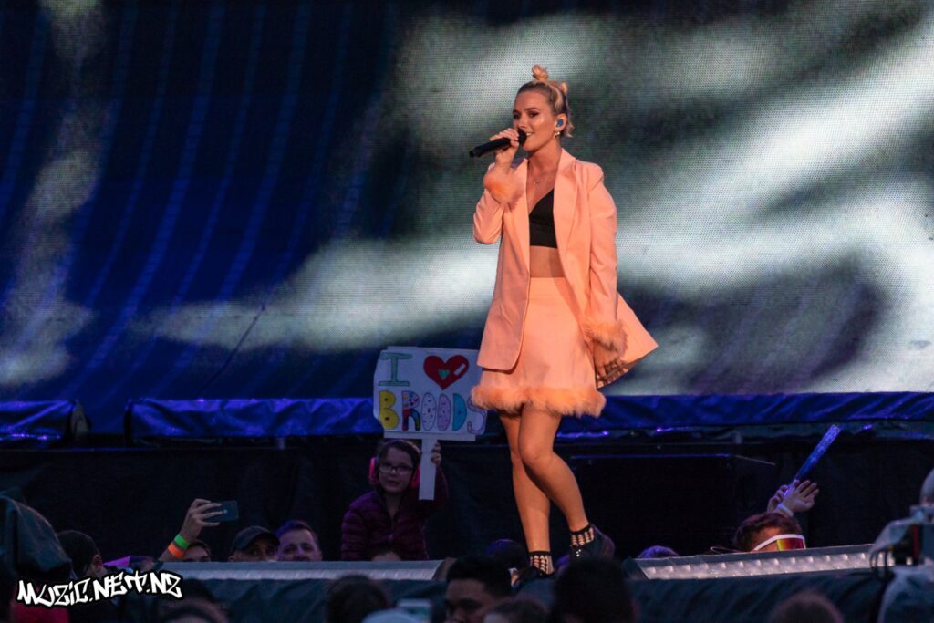 Broods @ Mt Smart Stadium, Auckland 09/11/2018