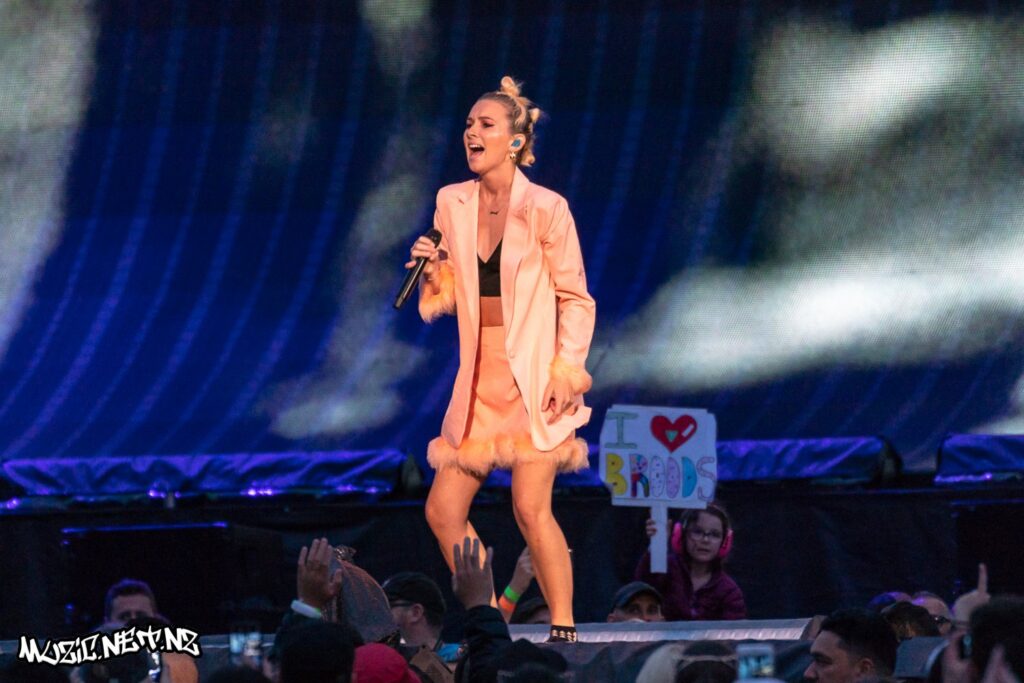 Broods @ Mt Smart Stadium, Auckland 09/11/2018