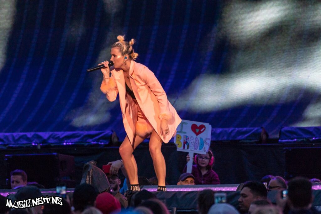 Broods @ Mt Smart Stadium, Auckland 09/11/2018