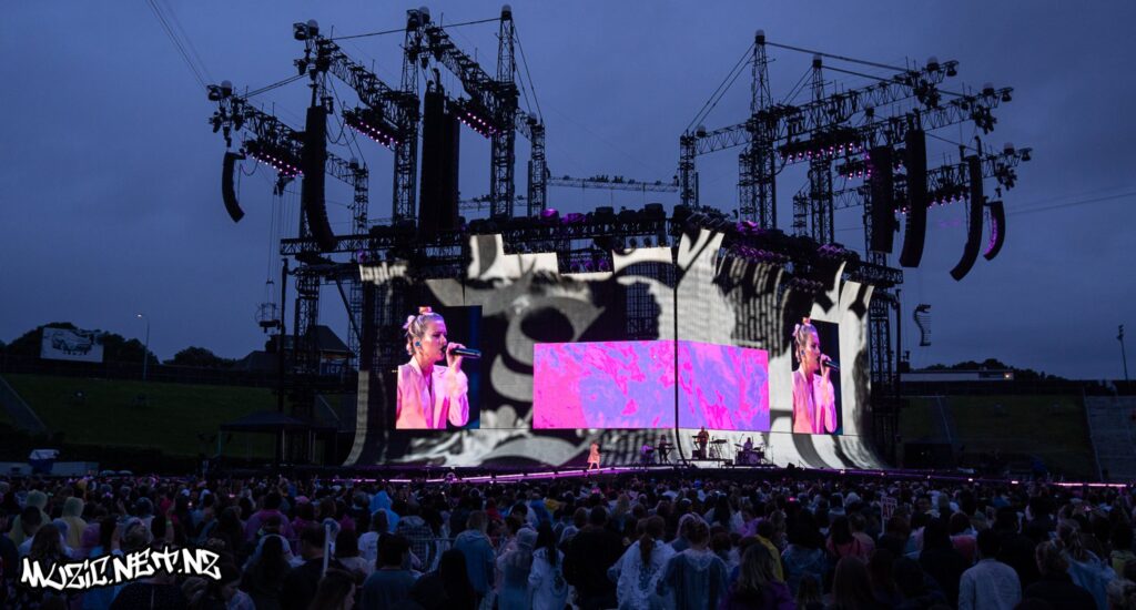 Broods @ Mt Smart Stadium, Auckland 09/11/2018