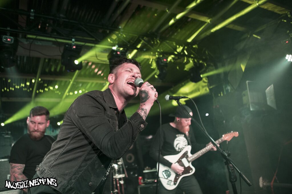 Captives @ The Embankment Tavern, Christchurch 15/11/2019