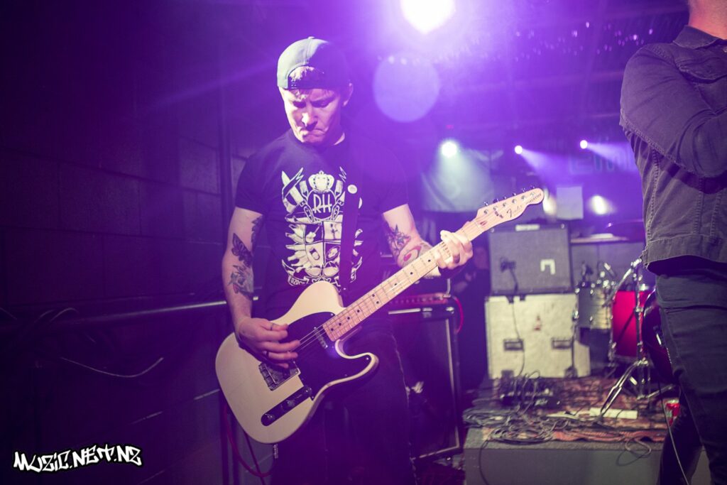 Captives @ The Embankment Tavern, Christchurch 15/11/2019