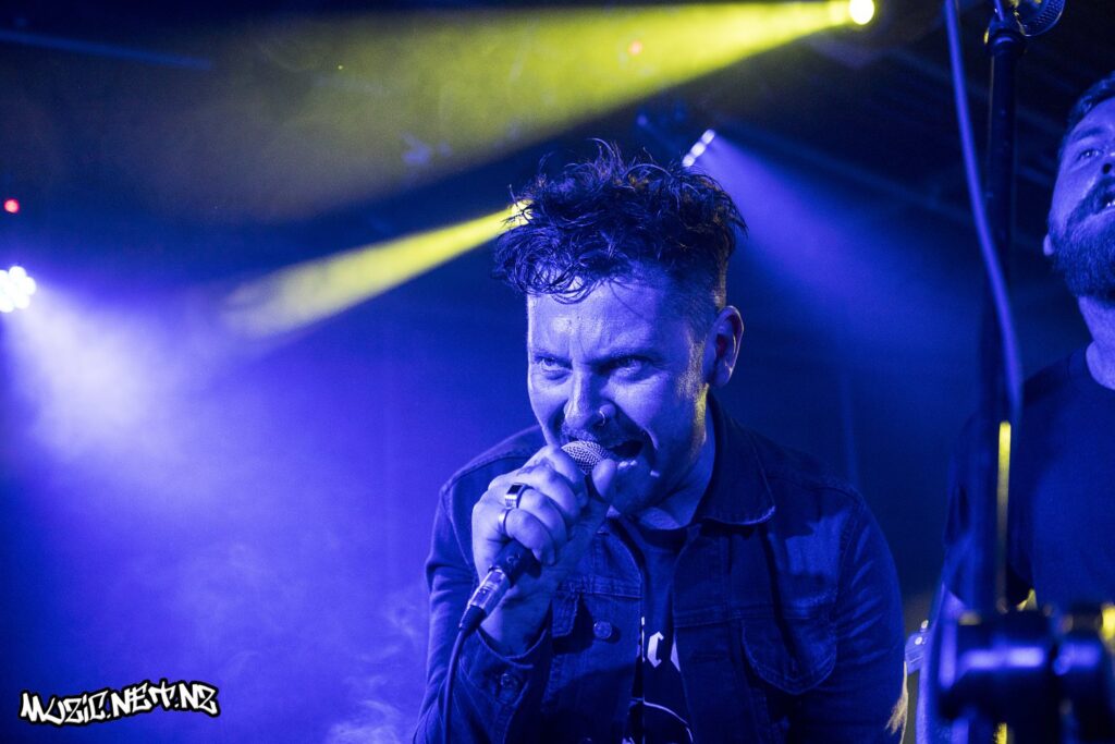 Captives @ The Embankment Tavern, Christchurch 15/11/2019