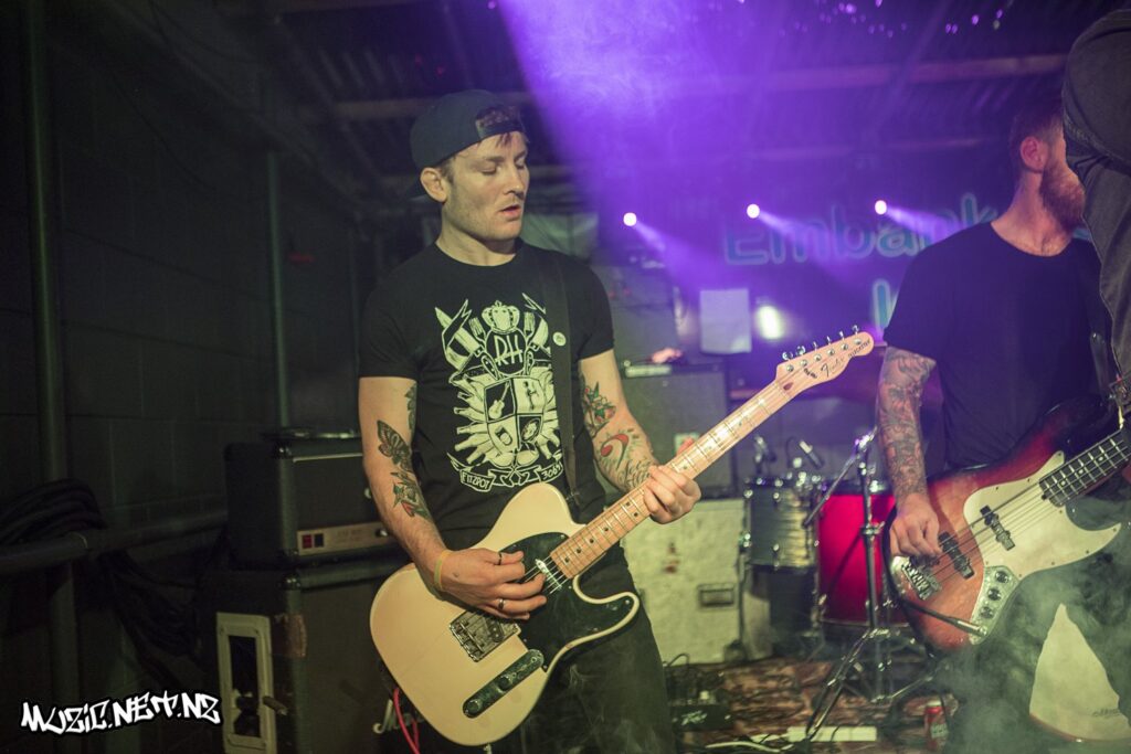 Captives @ The Embankment Tavern, Christchurch 15/11/2019