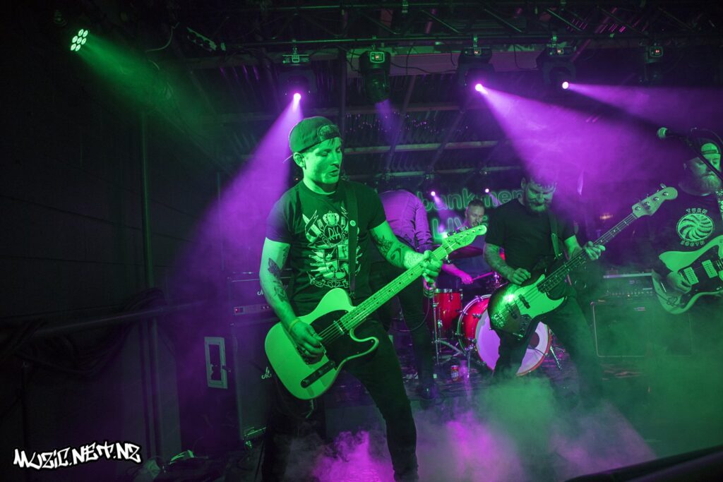 Captives @ The Embankment Tavern, Christchurch 15/11/2019
