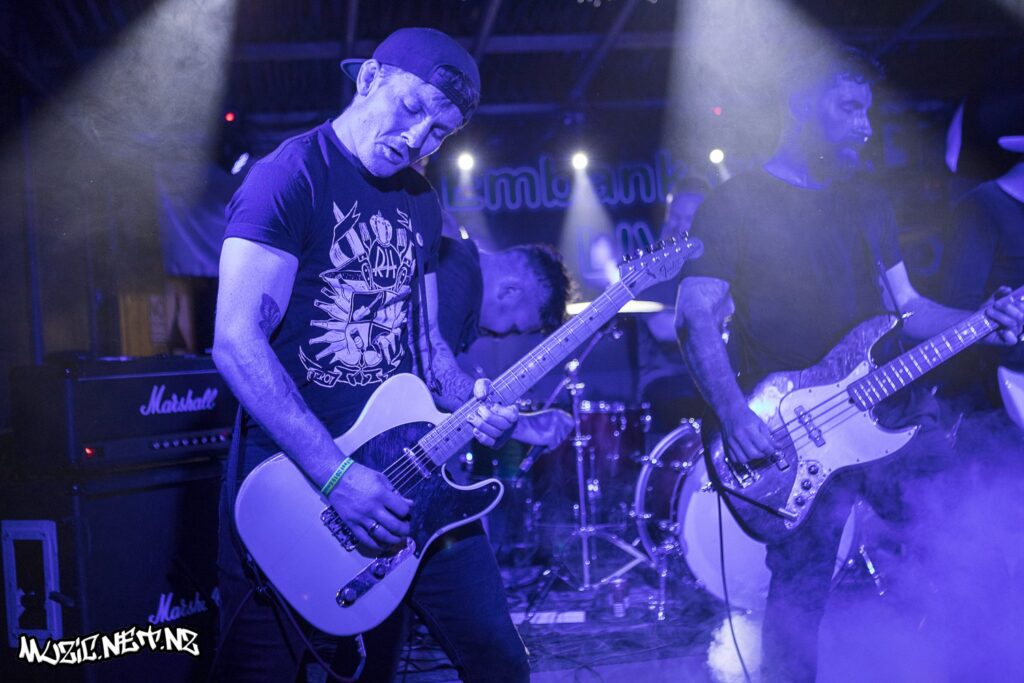 Captives @ The Embankment Tavern, Christchurch 15/11/2019