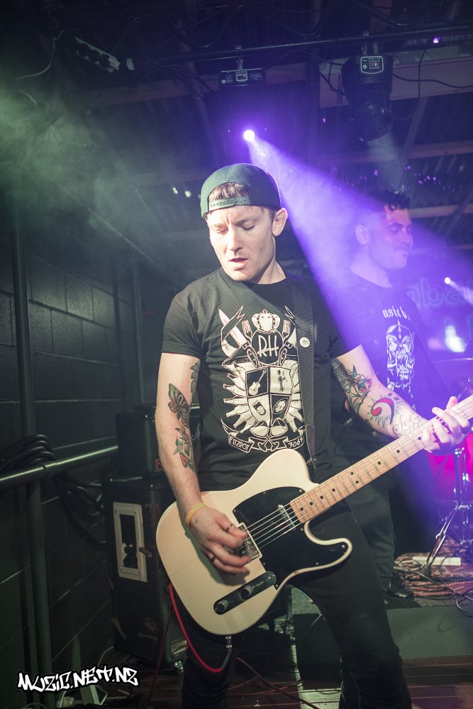 Captives @ The Embankment Tavern, Christchurch 15/11/2019
