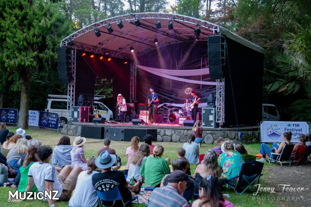 Carbis Bay @ Festival Of Lights, New Plymouth 29/12/2022