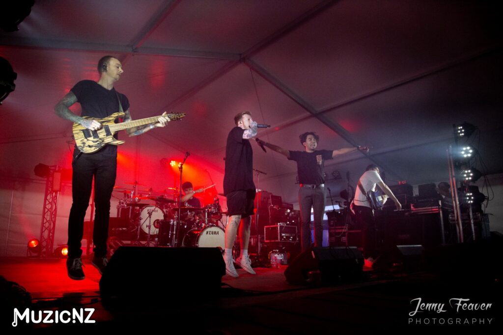 Crooked Royals @ Butlers Reef, Oakura 02/12/2023