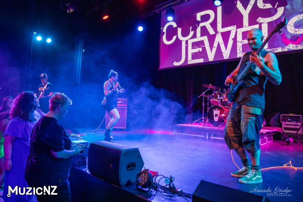 Curlys Jewels @ The Globe, Palmerston North 10/02/2024