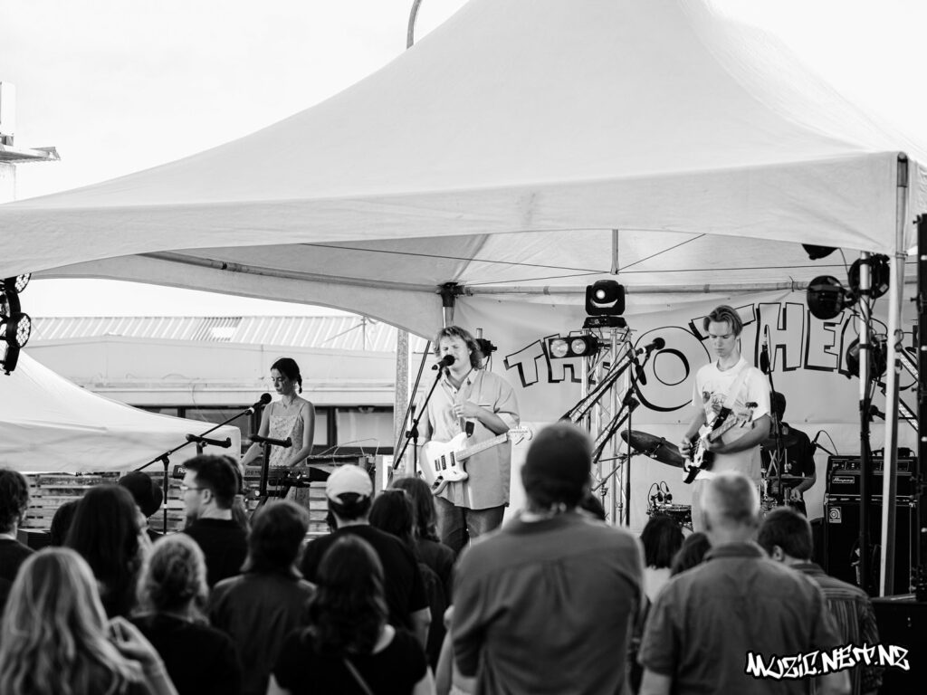 Daffodils @ Galatos St Stage, Auckland 22/10/2022