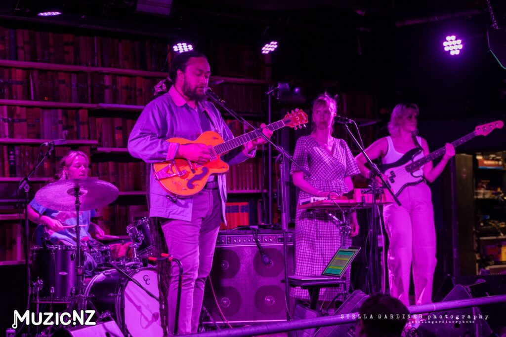 Dawn Diver @ Meow, Wellington 08/12/2023