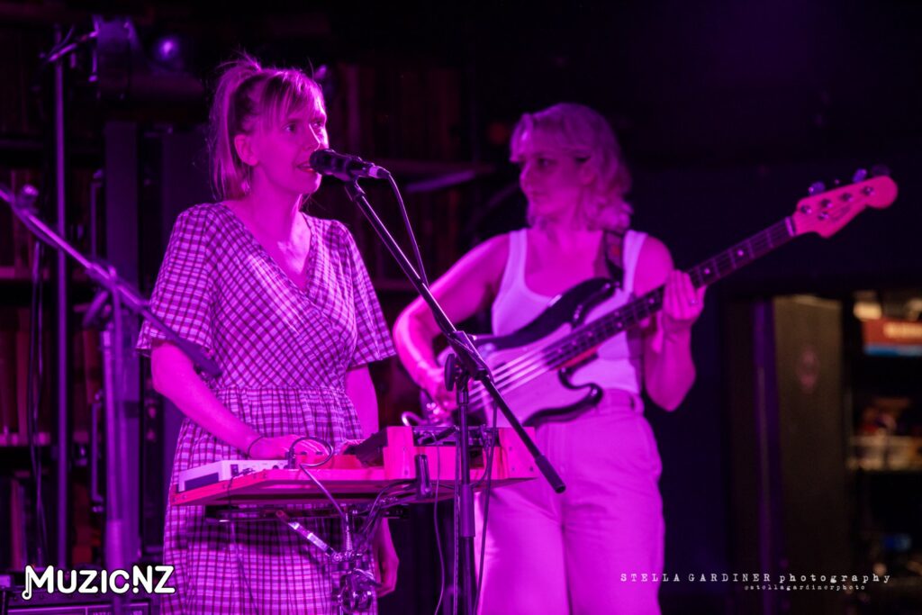Dawn Diver @ Meow, Wellington 08/12/2023