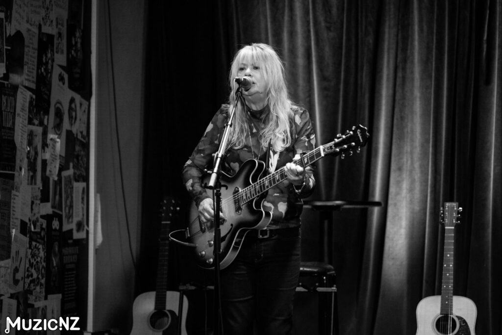 Dianne Swann @ Last Place Bar, Hamilton 07/11/2024