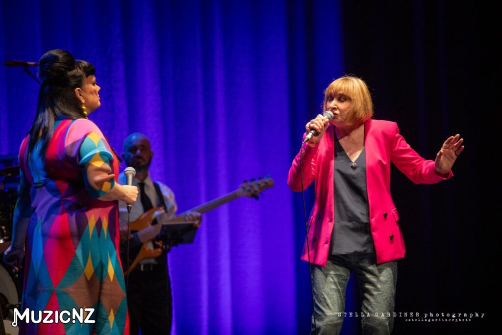 Dinah Lee @ St. James Theatre, Wellington 06/10/2023