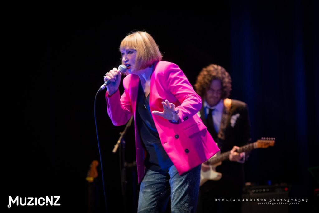 Dinah Lee @ St. James Theatre, Wellington 06/10/2023
