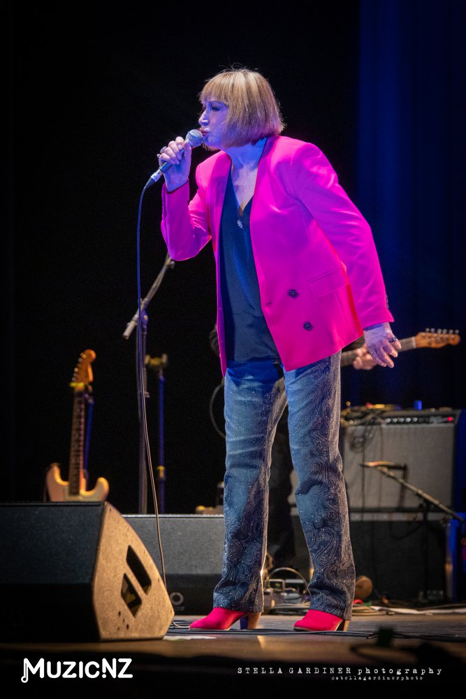 Dinah Lee @ St. James Theatre, Wellington 06/10/2023