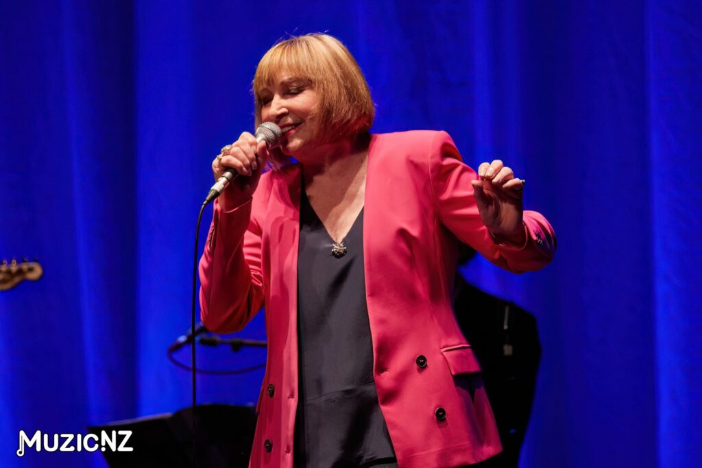 Dinah Lee @ St James Theatre, Wellington 06/10/2023