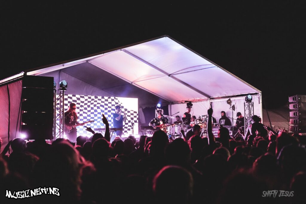 Drax Project @ Waihi Beach Hotel 5/01/2019