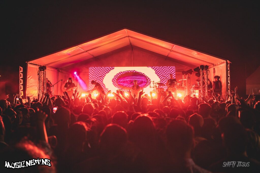 Drax Project @ Waihi Beach Hotel 5/01/2019