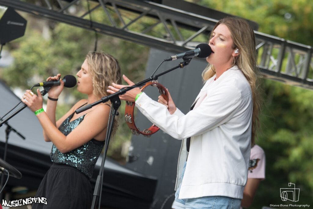 Dunes @ Three Kings Reserve, Auckland 21/01/2017