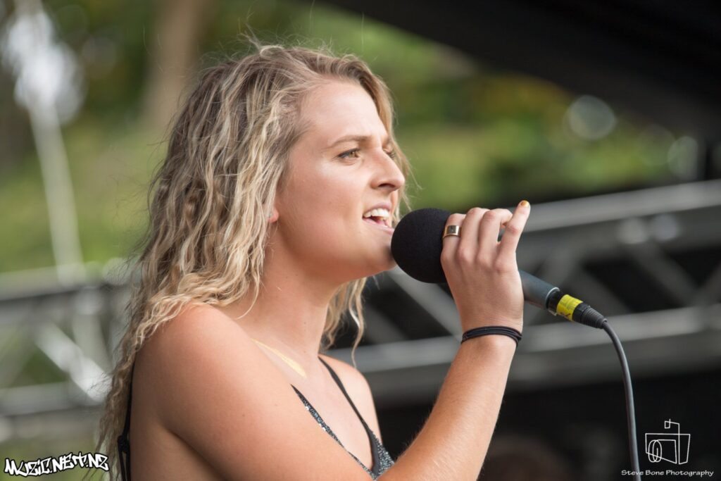 Dunes @ Three Kings Reserve, Auckland 21/01/2017