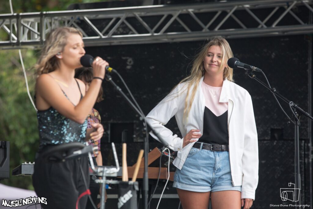 Dunes @ Three Kings Reserve, Auckland 21/01/2017