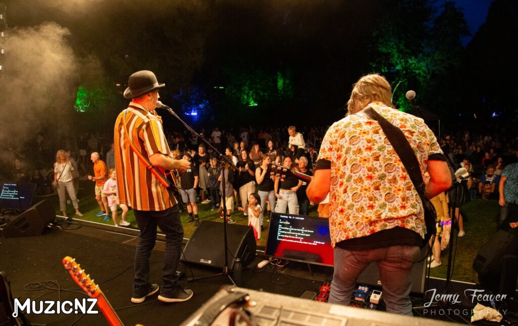 Easy @ Festival Of Lights, Pukekura Park, New Plymouth 28/12/2023